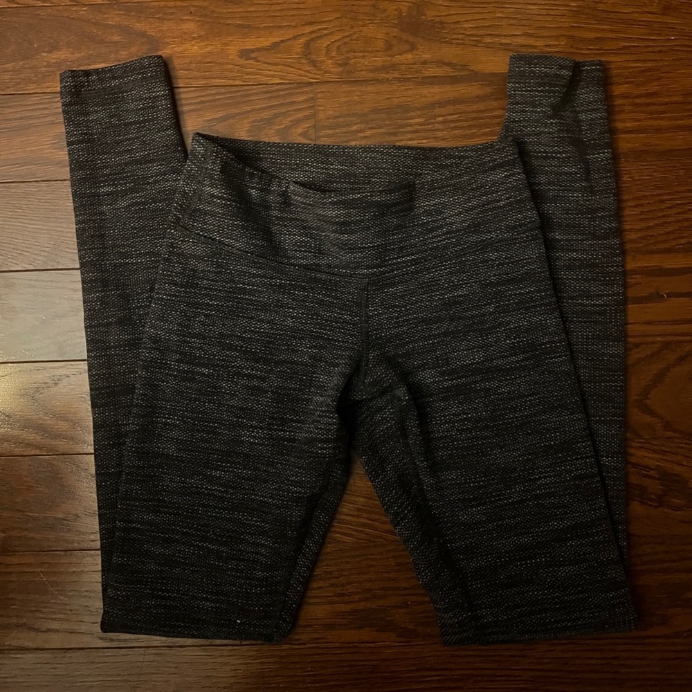 Women’s Lululemon Full Length Heather Gray Leggings Size 2